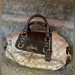 Coach Ashley - Medium Purse